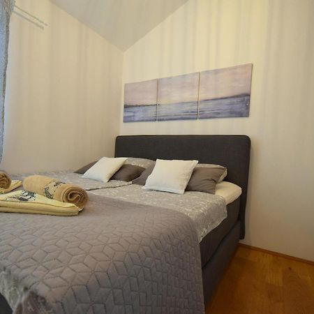 Villa Stella Malinska Zewnętrze zdjęcie